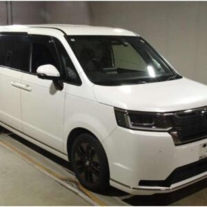 2022 Honda Stepwagon pearl gasoline used car Japan export