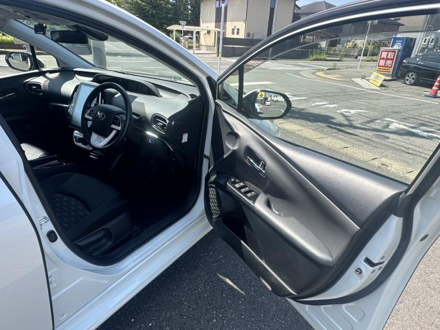 Ref:AUX-25112781 TOYOTA PRIUS PHV 2018 17 Ref:AUX-25112781 TOYOTA PRIUS PHV 2018 - Image 17