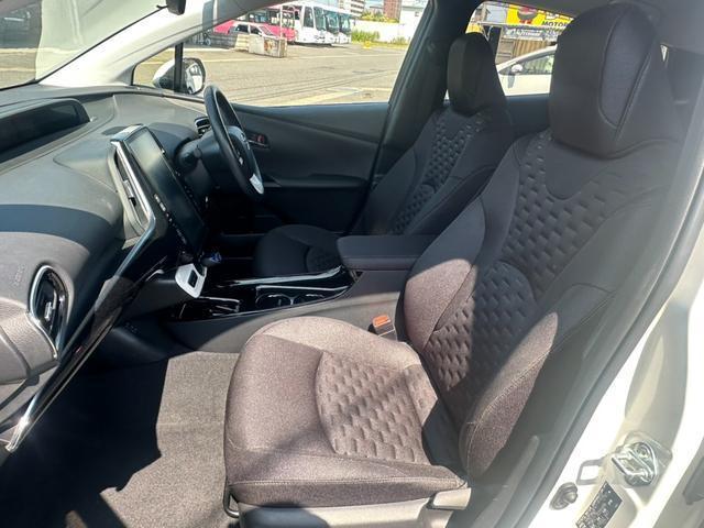 Ref:AUX-25112781 TOYOTA PRIUS PHV 2018 6 Ref:AUX-25112781 TOYOTA PRIUS PHV 2018 - Image 6