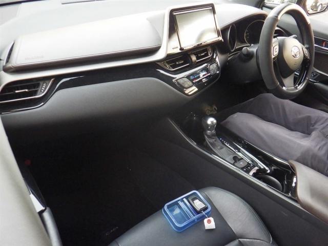 Ref:AUX-25118151 TOYOTA C-HR 2017 3 Ref:AUX-25118151 TOYOTA C-HR 2017 - Image 3