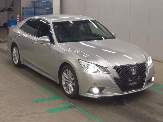 Ref:AUX-25118153 TOYOTA CROWN HYBRID 2014 1 2014 Toyota Crown Hybrid silver gasoline used car Japan export