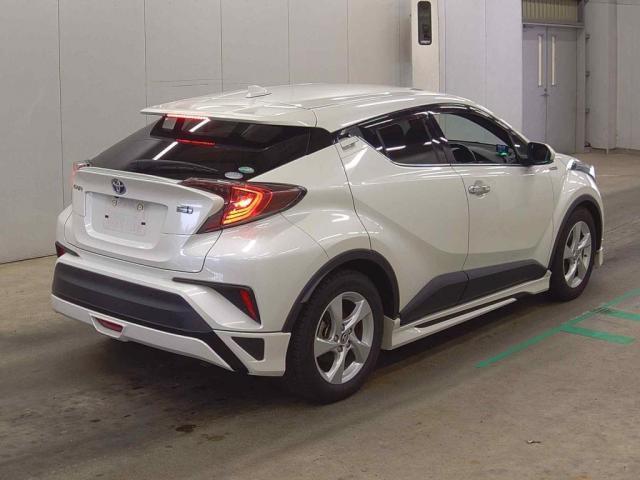 Ref:AUX-25118242 TOYOTA C-HR 2017 2 Ref:AUX-25118242 TOYOTA C-HR 2017 - Image 2
