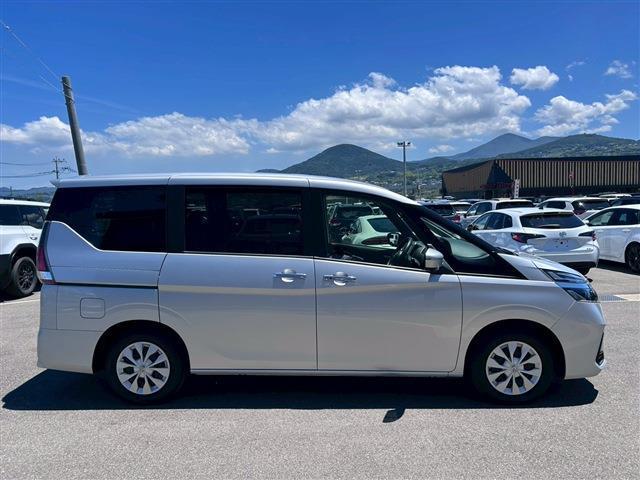 Ref:AUX-25118278 NISSAN SERENA 2022 10 Ref:AUX-25118278 NISSAN SERENA 2022 - Image 10