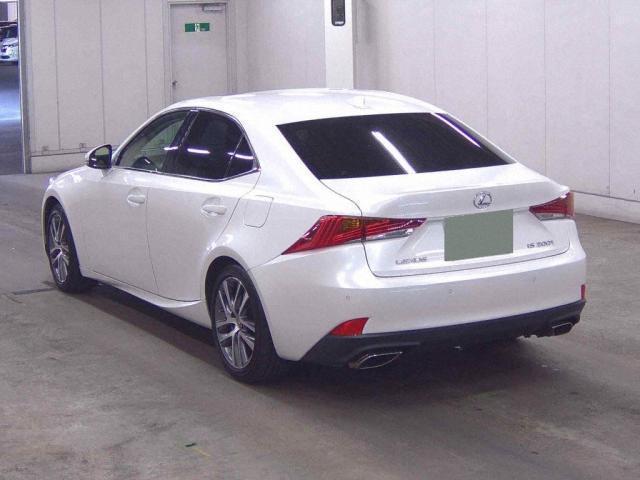 Ref:AUX-25118442 LEXUS IS 2017 2 Ref:AUX-25118442 LEXUS IS 2017 - Image 2