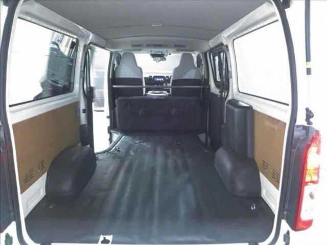 Ref:AUX-25118456 TOYOTA HIACE VAN 2025 3 Ref:AUX-25118456 TOYOTA HIACE VAN 2025 - Image 3