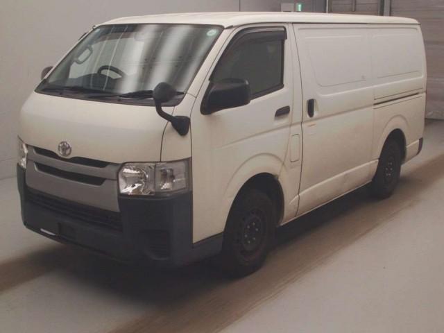 Ref:AUX-25118463 TOYOTA HIACE VAN 2017 1 2017 Toyota Hiace Van white gasoline used car Japan export