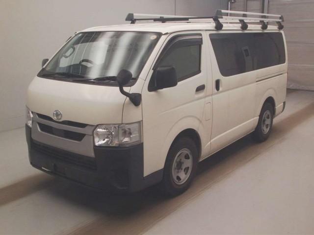 Ref:AUX-25118475 TOYOTA HIACE VAN 2023 1 2023 Toyota Hiace Van white diesel used car Japan export