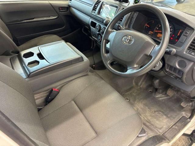 Ref:AUX-25118480 TOYOTA REGIUS ACE VAN 2015 4 Ref:AUX-25118480 TOYOTA REGIUS ACE VAN 2015 - Image 4