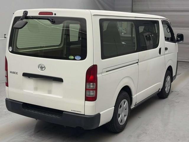 Ref:AUX-25122671 TOYOTA HIACE VAN 2018 2 Ref:AUX-25122671 TOYOTA HIACE VAN 2018 - Image 2