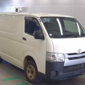 2018 Toyota Hiace Van white diesel used car Japan export