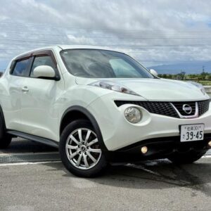 2011 Nissan Juke pearl gasoline used car Japan export