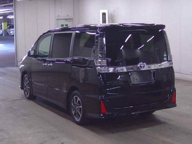 Ref:AUX-25123197 TOYOTA VOXY 2019 2 Ref:AUX-25123197 TOYOTA VOXY 2019 - Image 2