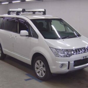 2016 Mitsubishi Delica D:5 pearl diesel used car Japan export