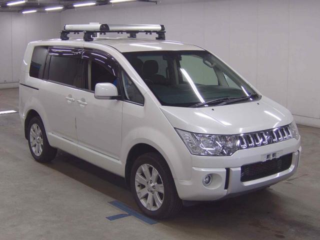 Ref:AUX-25123206 MITSUBISHI DELICA D:5 2016 1 2016 Mitsubishi Delica D:5 pearl diesel used car Japan export