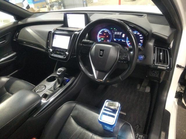Ref:AUX-25123225 TOYOTA CROWN HYBRID 2018 3 Ref:AUX-25123225 TOYOTA CROWN HYBRID 2018 - Image 3