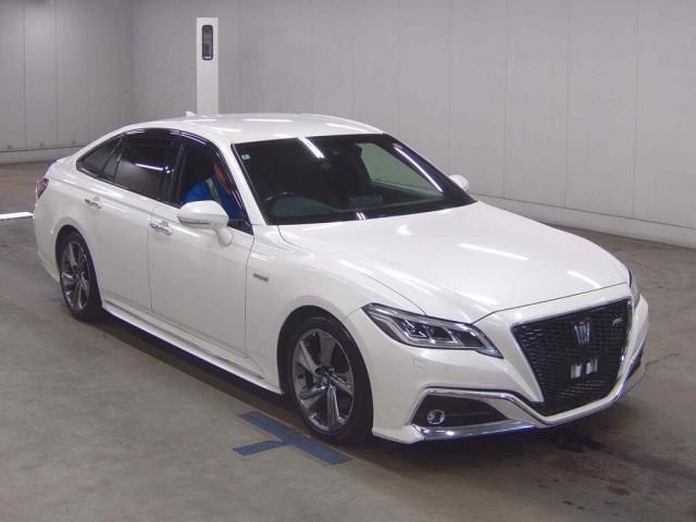 Ref:AUX-25123225 TOYOTA CROWN HYBRID 2018 1 2018 Toyota Crown Hybrid pearl gasoline used car Japan export