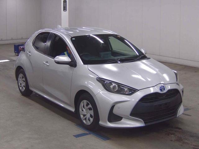 Ref:AUX-25123394 TOYOTA YARIS 2021 1 2021 Toyota Yaris silver gasoline used car Japan export