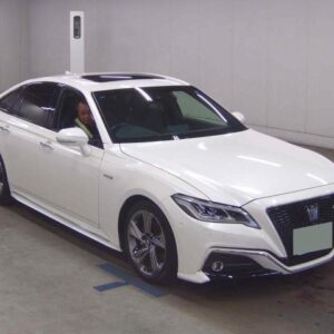2019 Toyota Crown Hybrid pearl gasoline used car Japan export