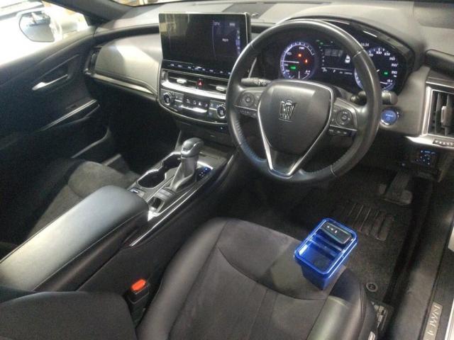 Ref:AUX-25132317 TOYOTA CROWN HYBRID 2022 3 Ref:AUX-25132317 TOYOTA CROWN HYBRID 2022 - Image 3