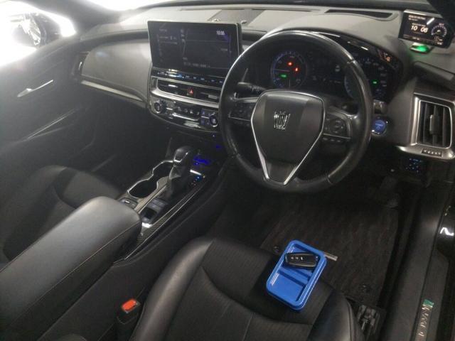 Ref:AUX-25132323 TOYOTA CROWN HYBRID 2021 3 Ref:AUX-25132323 TOYOTA CROWN HYBRID 2021 - Image 3