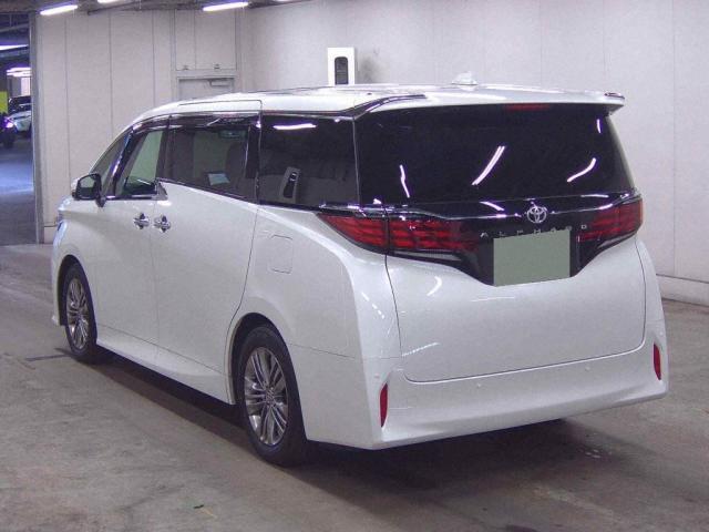 Ref:AUX-25132329 TOYOTA ALPHARD 2025 2 Ref:AUX-25132329 TOYOTA ALPHARD 2025 - Image 2