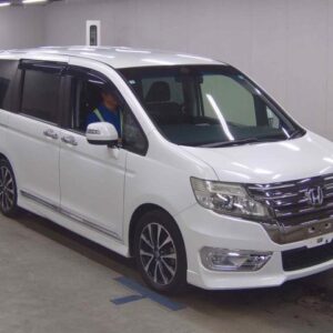 2015 Honda Stepwagon Spada pearl gasoline used car Japan export