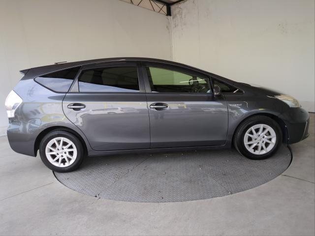 Ref:AUX-25133419 TOYOTA PRIUS ALPHA 2012 4 Ref:AUX-25133419 TOYOTA PRIUS ALPHA 2012 - Image 4