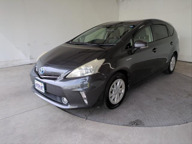 Ref:AUX-25133419 TOYOTA PRIUS ALPHA 2012 1 2012 Toyota Prius Alpha gray hybrid used car Japan export
