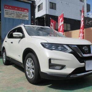 2020 Nissan X-Trail pearl hybrid used car Japan export