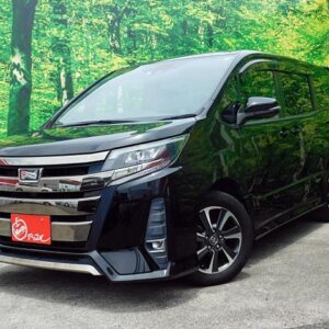 2017 Toyota Noah black gasoline used car Japan export