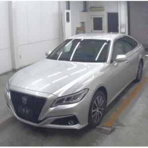 2019 Toyota Crown Hybrid silver gasoline used car Japan export