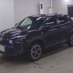 2024 Toyota Yaris Cross black gasoline used car Japan export