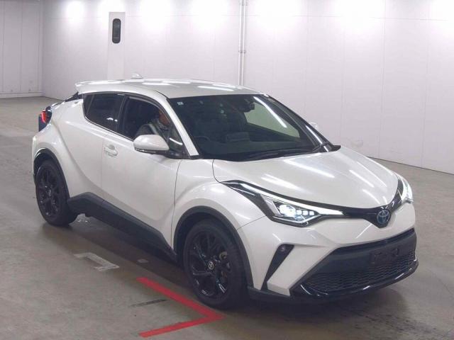 Ref:AUX-25138982 TOYOTA C-HR 2020 1 2020 Toyota C-Hr pearl gasoline used car Japan export