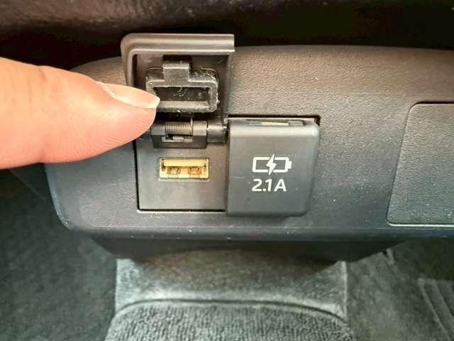 Ref:AUX-25142300 TOYOTA SIENTA 2019 16 Ref:AUX-25142300 TOYOTA SIENTA 2019 - Image 16