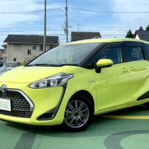 2019 Toyota Sienta yellow hybrid used car Japan export