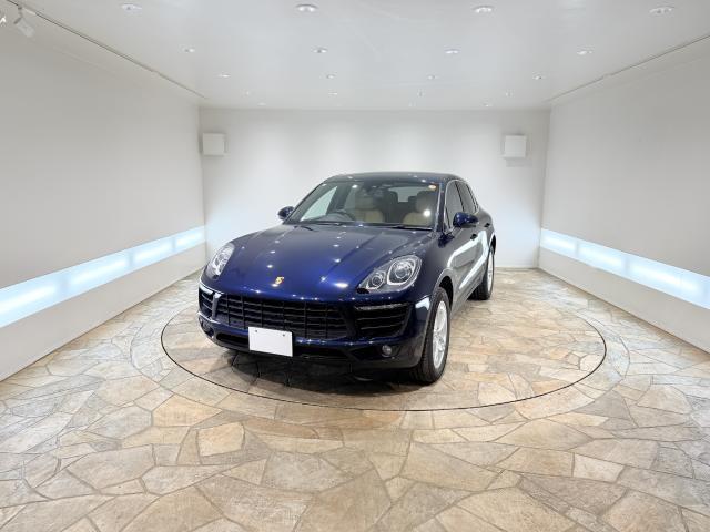 Ref:AUX-25143208 PORSCHE MACAN 2016 1 2016 Porsche Macan blue gasoline used car Japan export