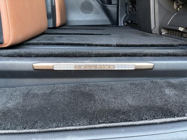 Ref:AUX-25143314 TOYOTA VELLFIRE HYBRID 2026 13 Ref:AUX-25143314 TOYOTA VELLFIRE HYBRID 2026 - Image 13
