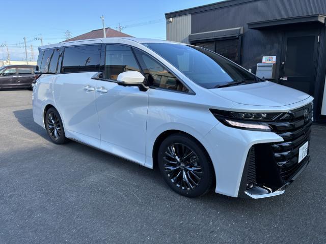 Ref:AUX-25143314 TOYOTA VELLFIRE HYBRID 2026 14 Ref:AUX-25143314 TOYOTA VELLFIRE HYBRID 2026 - Image 14