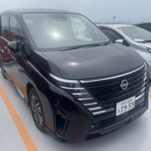 2025 Nissan Serena black hybrid used car Japan export