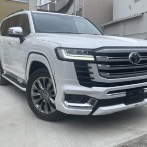 2024 Toyota Land Cruiser pearl gasoline used car Japan export
