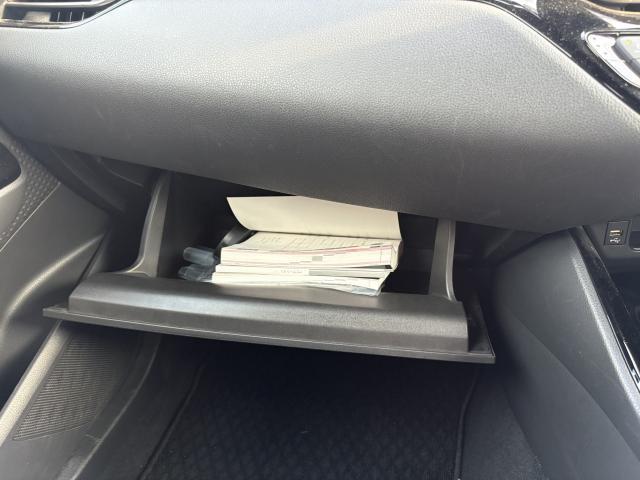 Ref:AUX-25143665 TOYOTA C-HR 2022 19 Ref:AUX-25143665 TOYOTA C-HR 2022 - Image 19