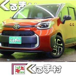 2024 Toyota Sienta red hybrid used car Japan export
