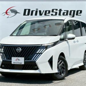 2026 Nissan Serena white hybrid used car Japan export