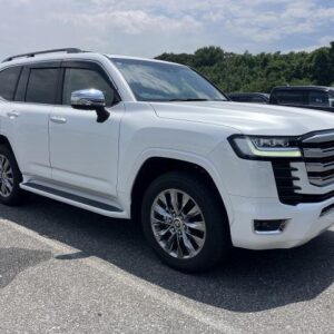 2023 Toyota Land Cruiser pearl diesel used car Japan export