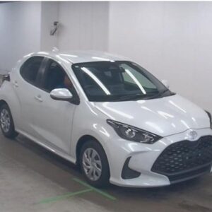 2024 Toyota Yaris pearl gasoline used car Japan export