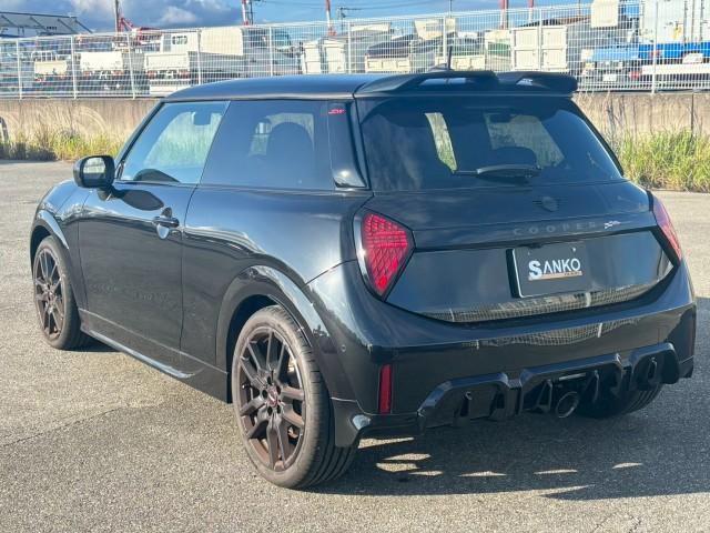 Ref:AUX-25158766 MINI MINI 2025 4 Ref:AUX-25158766 MINI MINI 2025 - Image 4