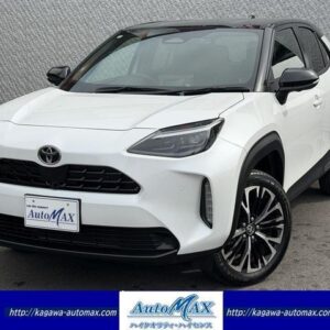 2025 Toyota Yaris Cross pearl gasoline used car Japan export
