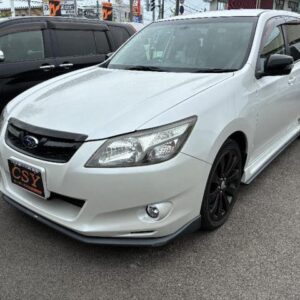 2013 Subaru Exiga pearl gasoline used car Japan export