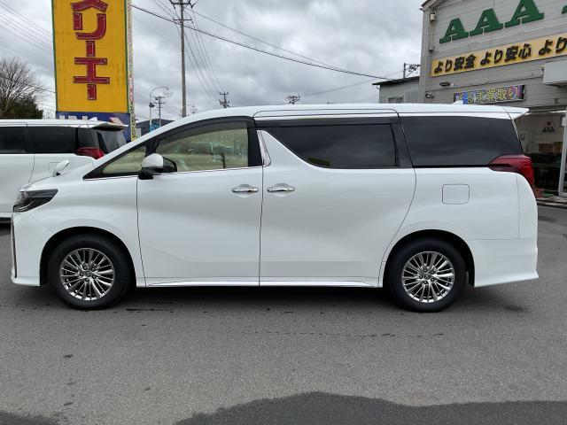 Ref:AUX-25158967 TOYOTA ALPHARD HYBRID 2022 4 Ref:AUX-25158967 TOYOTA ALPHARD HYBRID 2022 - Image 4