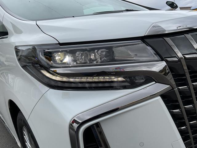 Ref:AUX-25158967 TOYOTA ALPHARD HYBRID 2022 6 Ref:AUX-25158967 TOYOTA ALPHARD HYBRID 2022 - Image 6